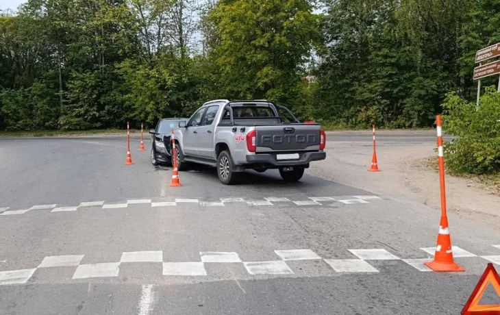 В Маловишерском округе девушка-водитель без прав попала в ДТП на &laquo;встречке&raquo;